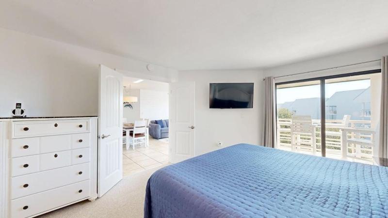 2513 Villamare - image 45