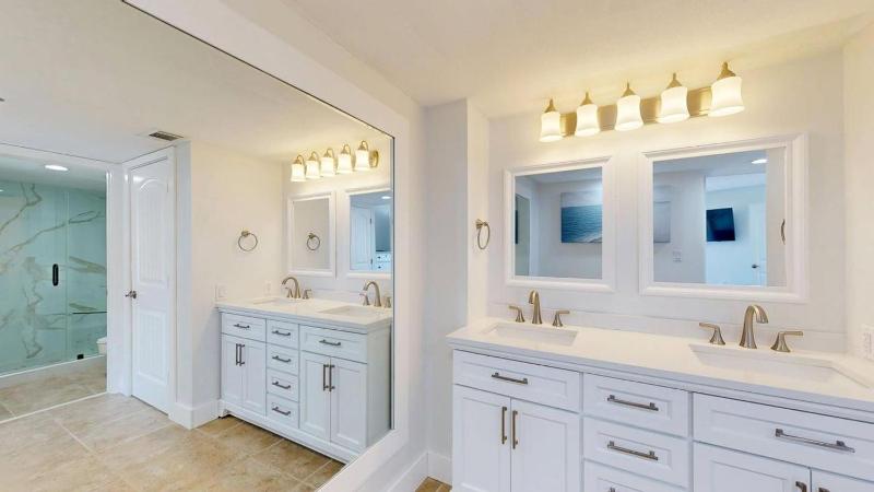 2513 Villamare - image 42