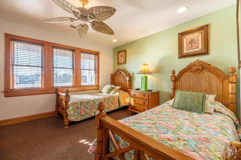 The Good Life - Nags Head MP 11 Oceanfront Elevator Pool w/Waterfall Hot Tub Pets OK Flex Stays - image 8