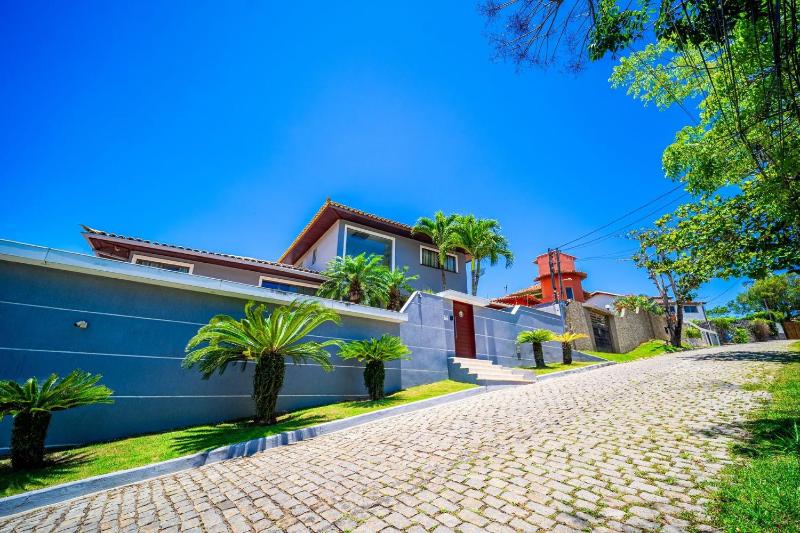 House with panoramic view and private pool! - image 29