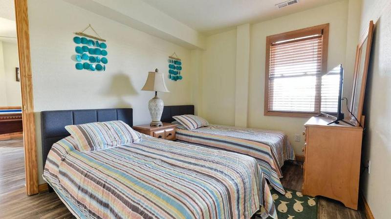 Lazy Pelican - Nags Head MP 11.5 23 Yds to Beach Ocean View Pool Hot Tub Pets OK Flex Stays - image 33