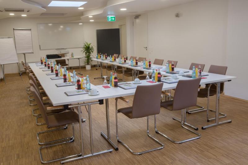 Trip Inn Goethe Conference Hotel - image 2