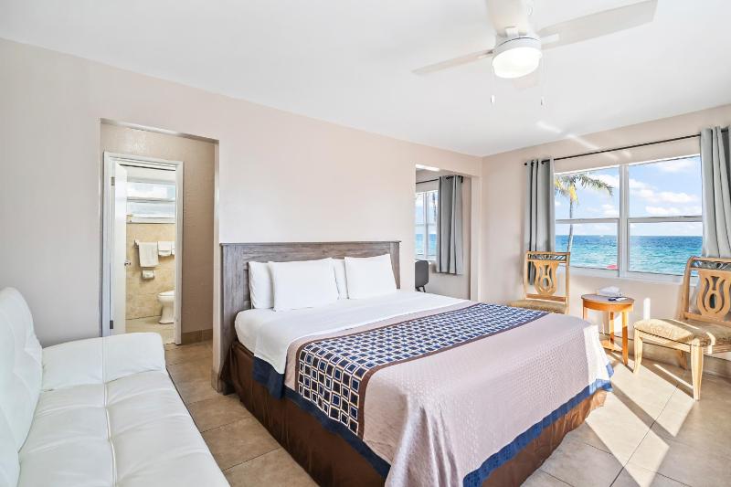 La Terrace Oceanfront - image 18