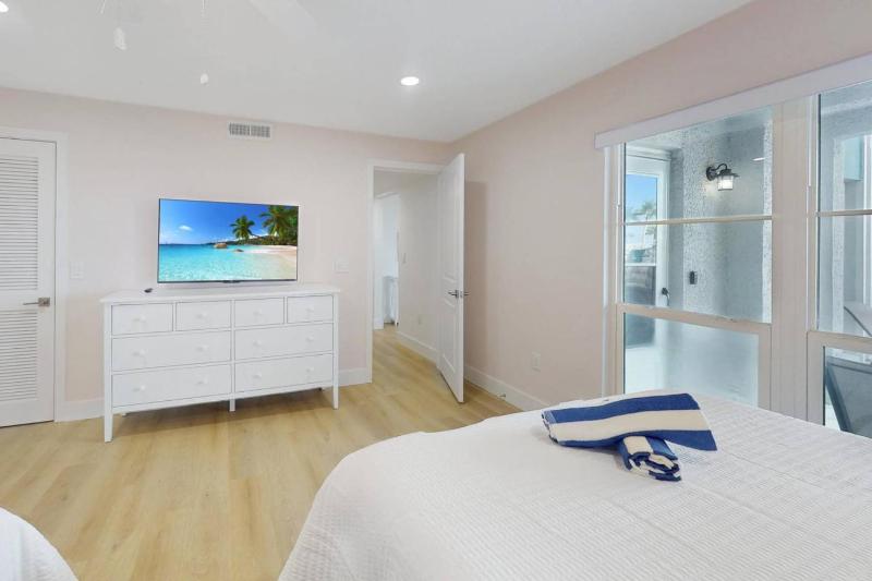 317-A - Madeira Beach Yacht Club - image 28