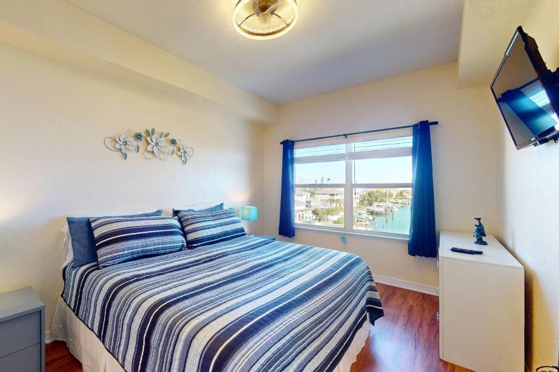 404 - Skyline - image 7