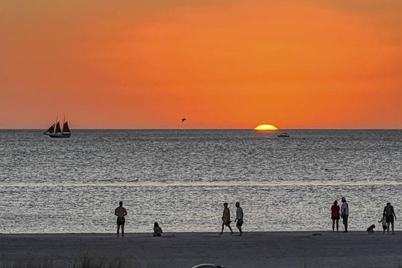 203-W - Sunset Vistas - image 13