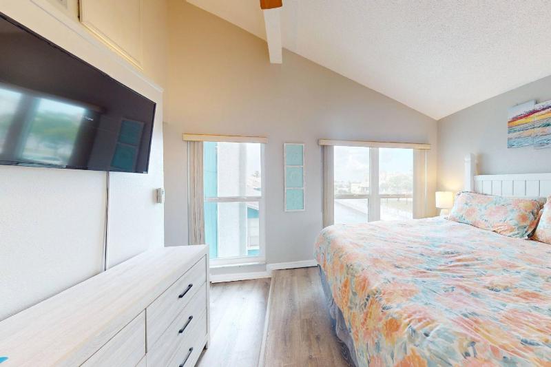169-F - Madeira Beach Yacht Club - image 30