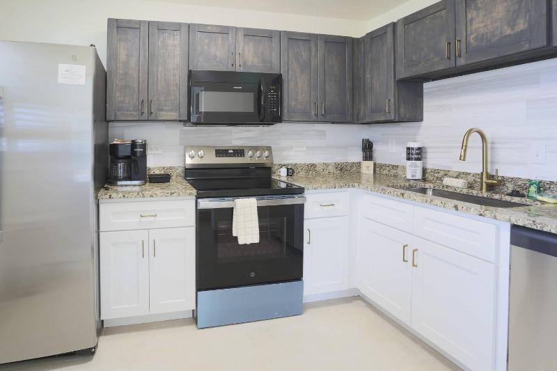 1 - Silver Sands - Bayside - image 6