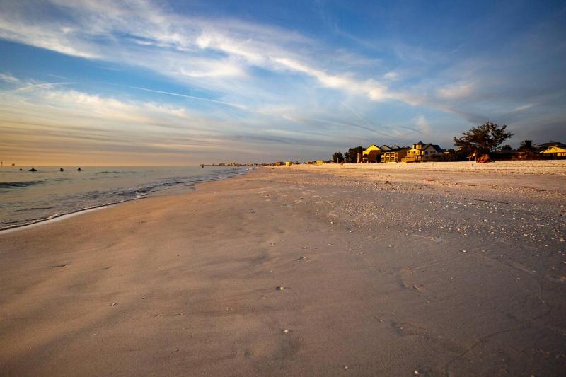 2 - Silver Sands - Seaglass - image 32