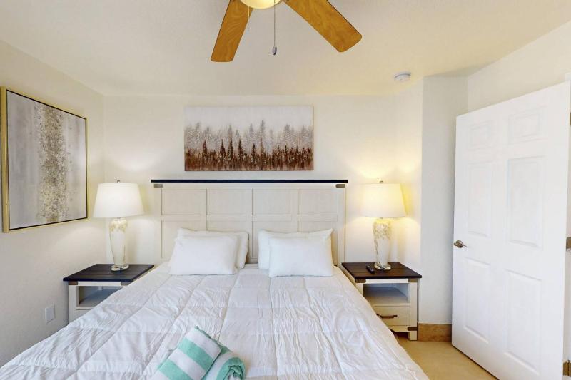 Silver Sands - Driftwood Suite - image 26