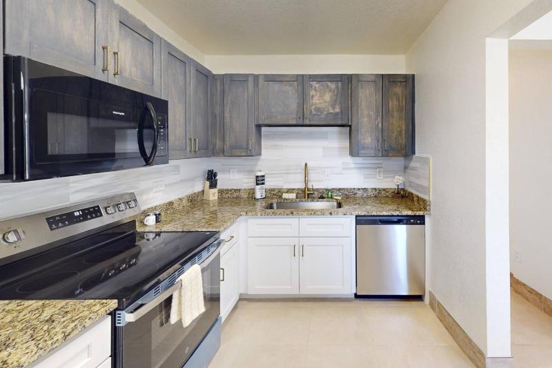 Silver Sands - Silver Suite - image 17