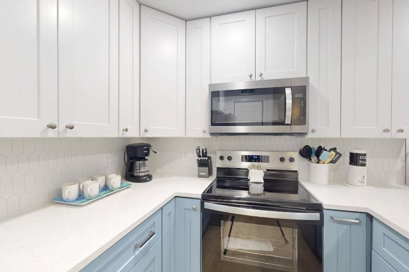 317-B - Madeira Beach Yacht Club - image 32
