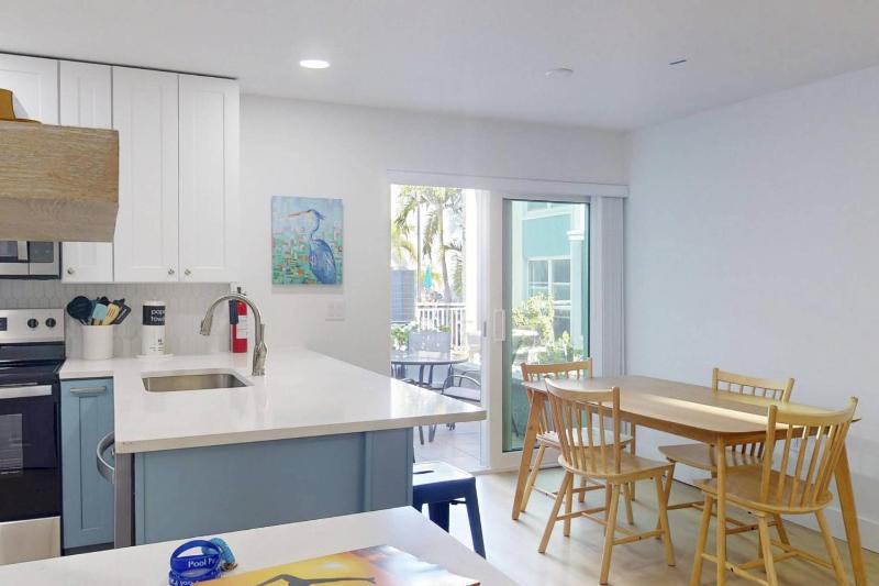 317-Suite - Madeira Beach Yacht Club - image 29