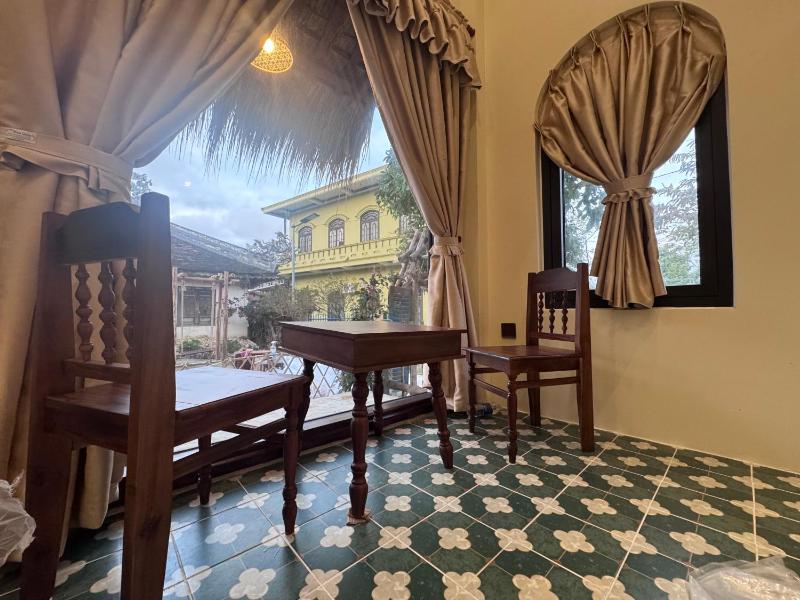 The Hue Verandah - image 4