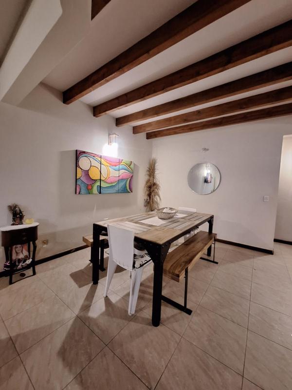 Home Boutique Flores Amarillas - image 32