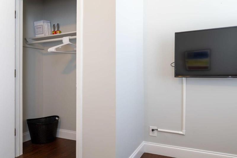6BR Soulard Family Home with Game Room ABODEbucks - image 14