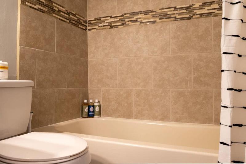 6BR Soulard Family Home with Game Room ABODEbucks - image 12