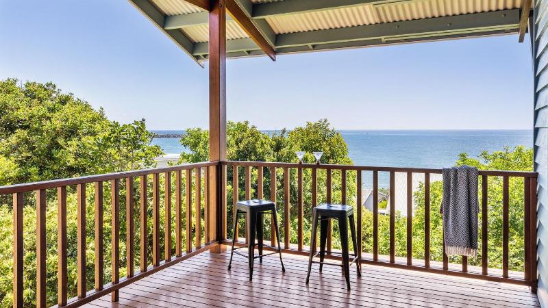 Allawah Cottage - Historic Beachside Retreat With Pippi Beach Views - Holiday Yamba - image 18