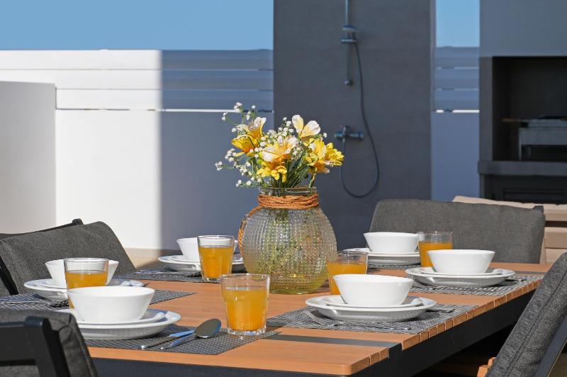 Princess Anne Luxury Villa - Large Pool - image 13