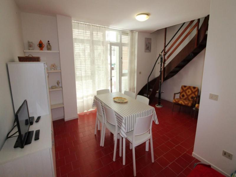 Centric villa in Lignano Pineta - image 11