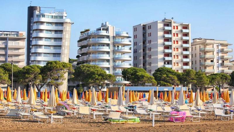 Centric villa in Lignano Pineta - image 6
