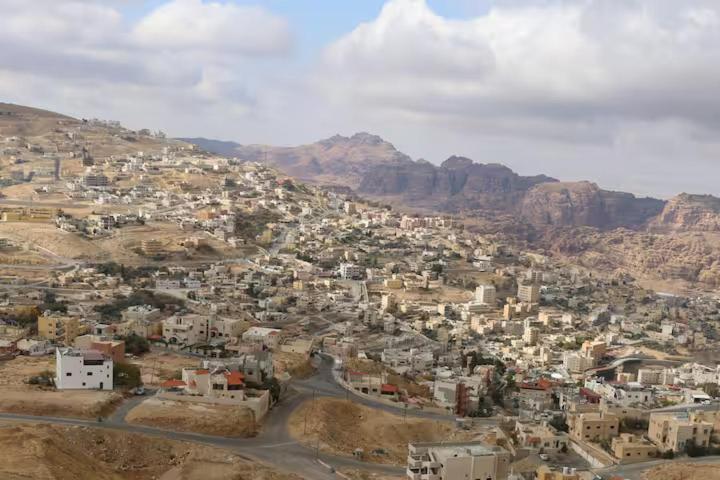 Petra Eyes - image 4