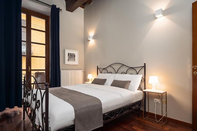 Classbnb - Luxury Apartment in Milan's Fashion District - 5 Min from Galleria Vittorio Emanuele II - image 3