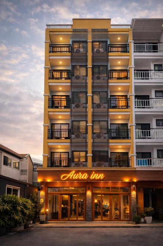 Aura Inn - image 1