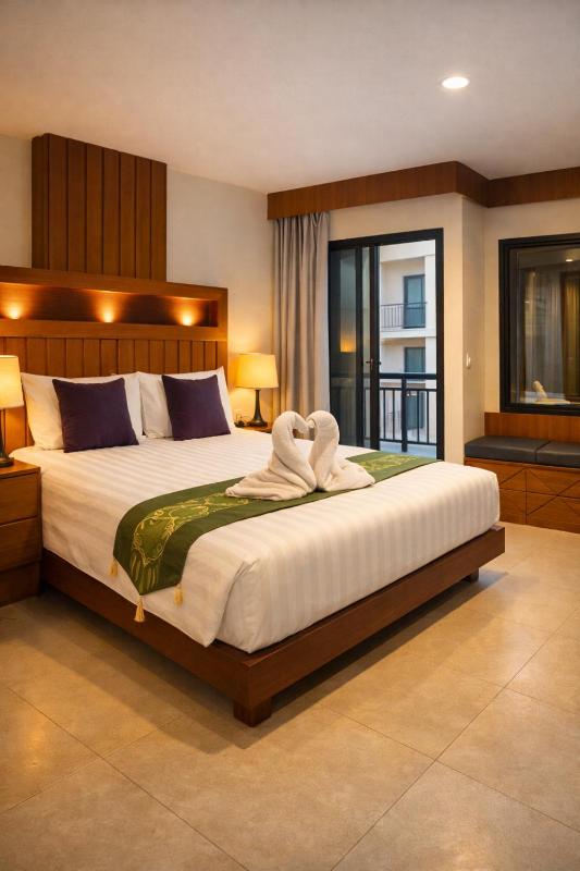 Aura Inn - image 10