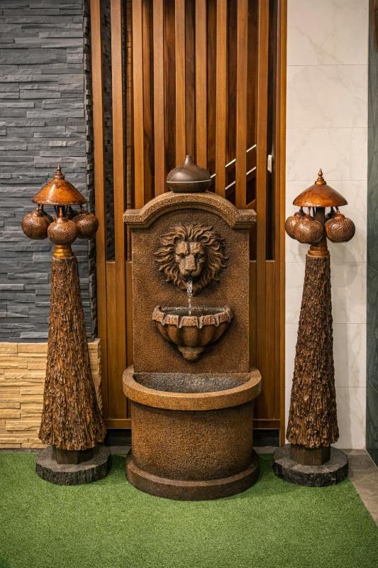 Aura Inn - image 8