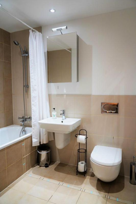 Victorious Apartments - 2 Bedroom - image 12