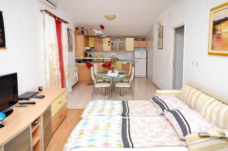 Apartments Miroslava - image 48