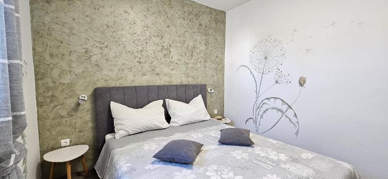 Apartments Makic - image 12