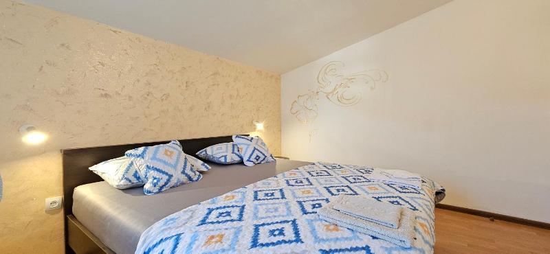 Apartments Makic - image 14