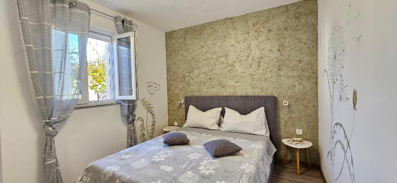 Apartments Makic - image 10