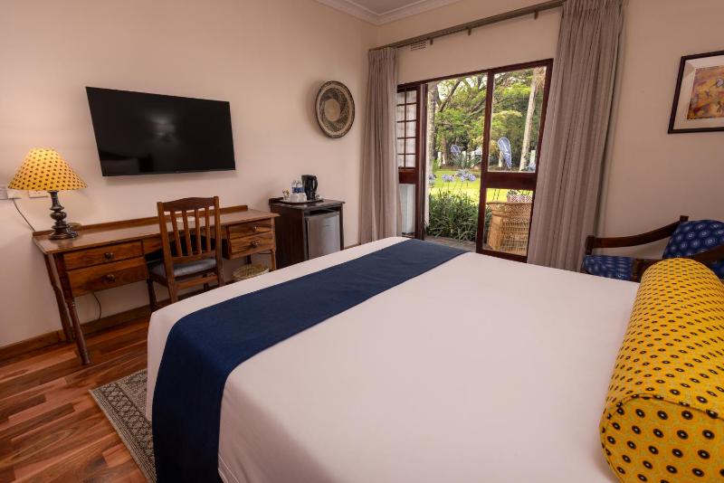 Bronte Hotel - image 3