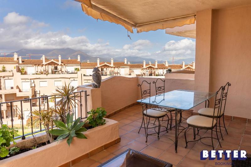 3BR Pool and Views By Better Bookings - image 19