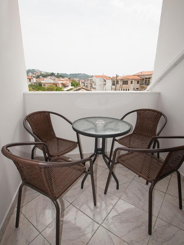 PINEAPPLE Skiathos - image 33