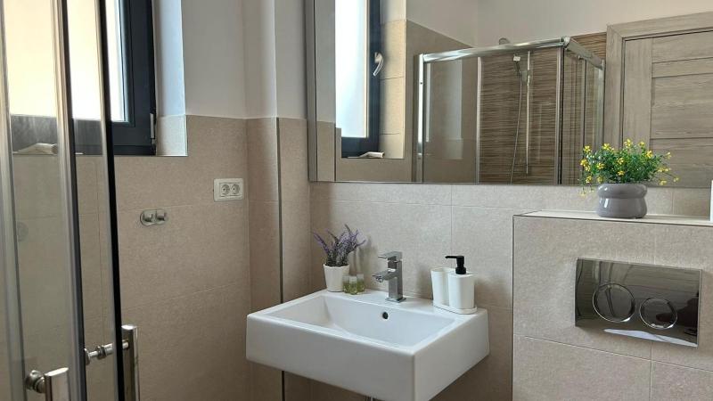 Amira Residence - image 40