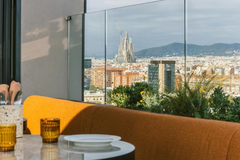 The Social Hub Barcelona Poblenou Extended Stay - image 13