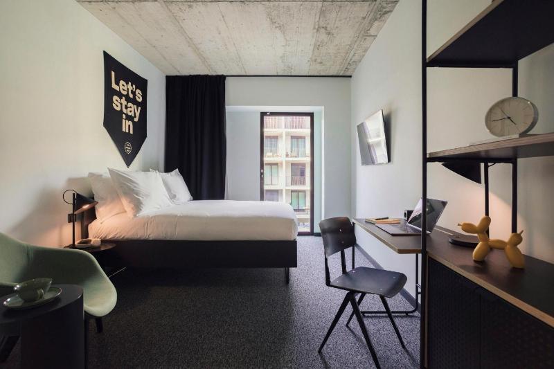 The Social Hub Porto Extended Stay - image 16