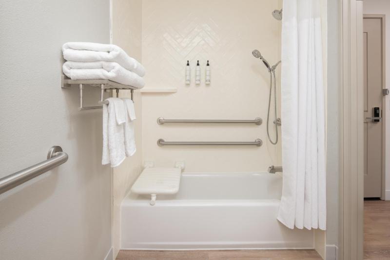 TownePlace Suites by Marriott Portland Airport - image 41