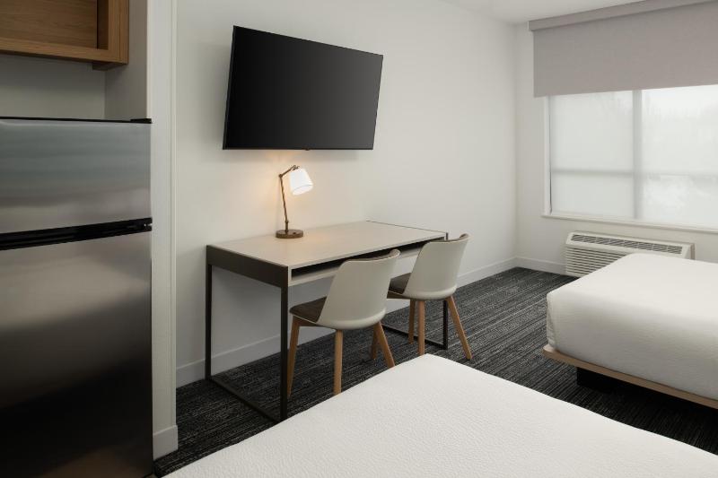TownePlace Suites by Marriott Portland Airport - image 17