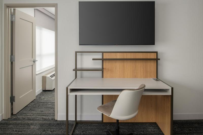 TownePlace Suites by Marriott Portland Airport - image 20