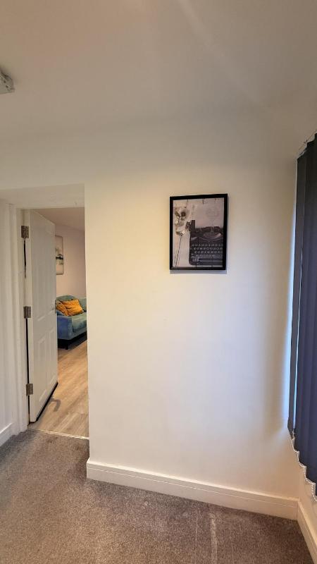 Cozy 1 Bedroom Fully Furnished Apartment - image 21
