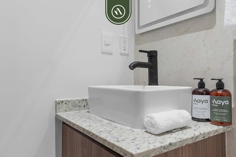 Casa Galeana 404 | 1BR Centro PV near beach nightlife - image 10