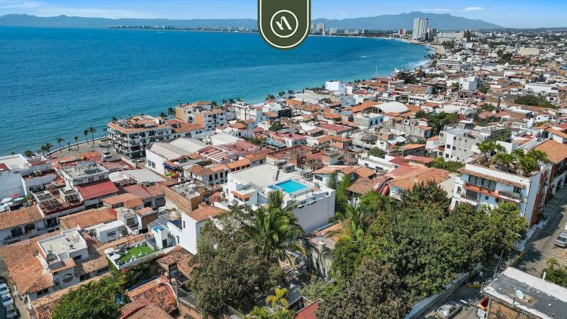 Casa Galeana 404 | 1BR Centro PV near beach nightlife - image 11