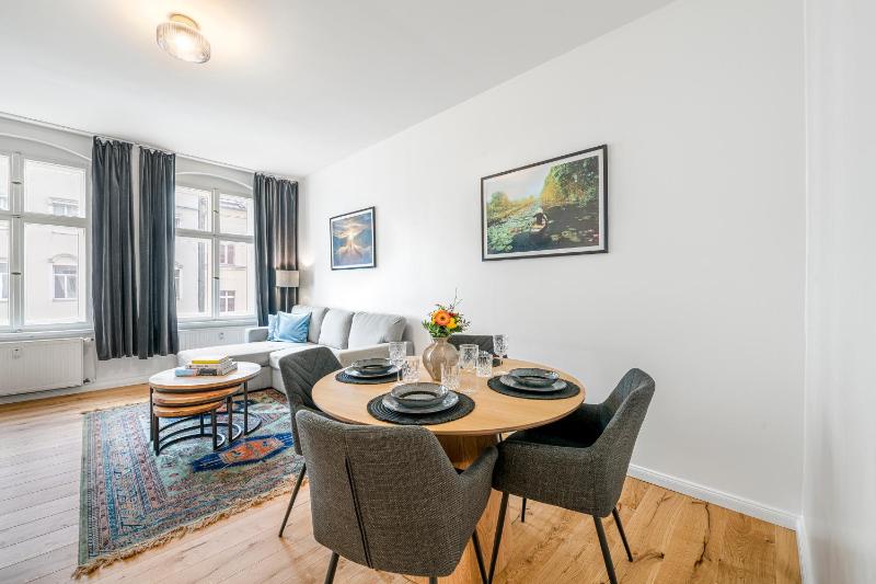 The Rheinsberger Mitte 80m2 2BR & Living Room downtown location Sleeps 6 - image 14