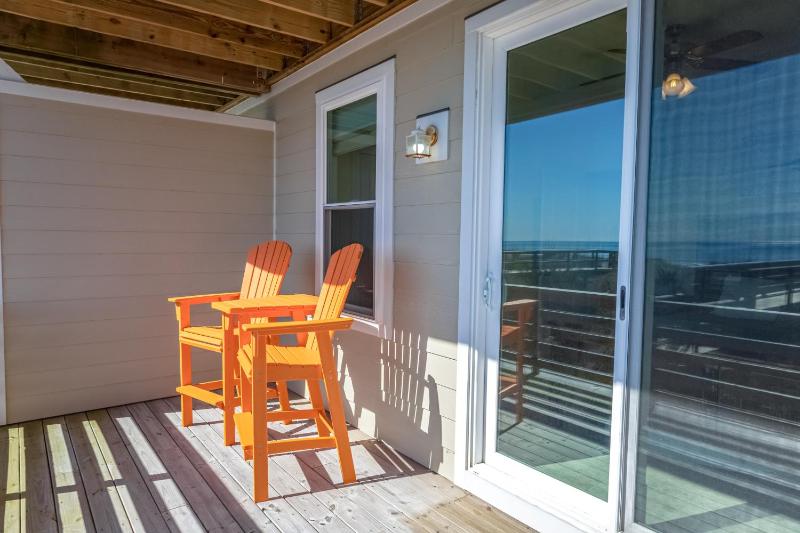 CB21 The Herons Hideaway - Oceanfront - image 2