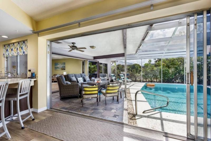 Brady B Pool Home - image 48